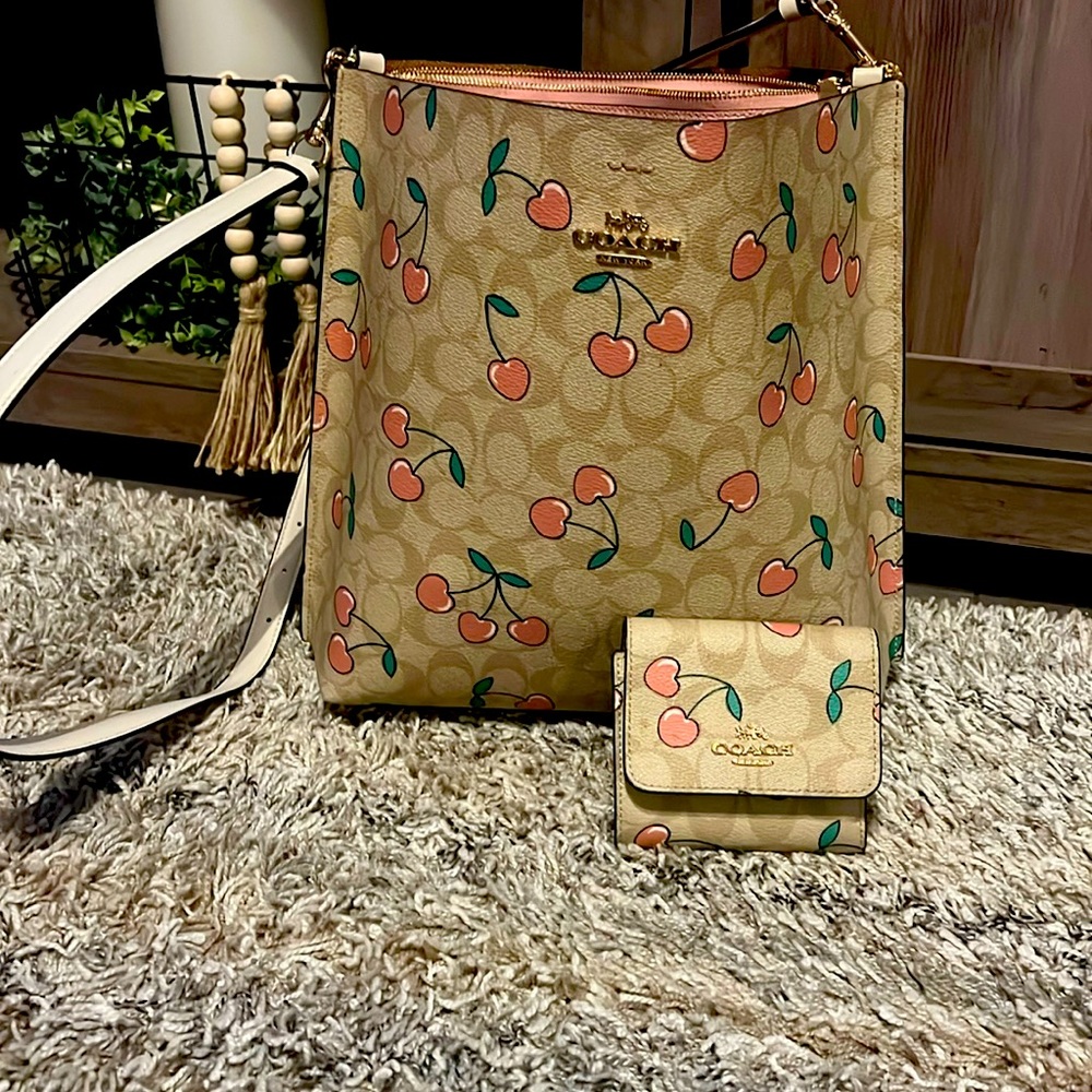 Authentic coach purse